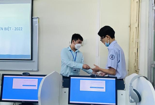 Xu hướng thi tuyển sinh đại học trên máy tính - Ảnh 1.