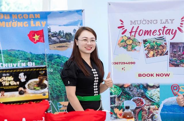 Người 'đánh thức' bản lòng hồ sông Đà- Ảnh 1.
