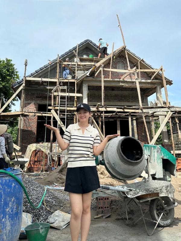 Cô gái trẻ xây nhà tặng bố mẹ để tri ân công lao nuôi dưỡng - Ảnh 4.