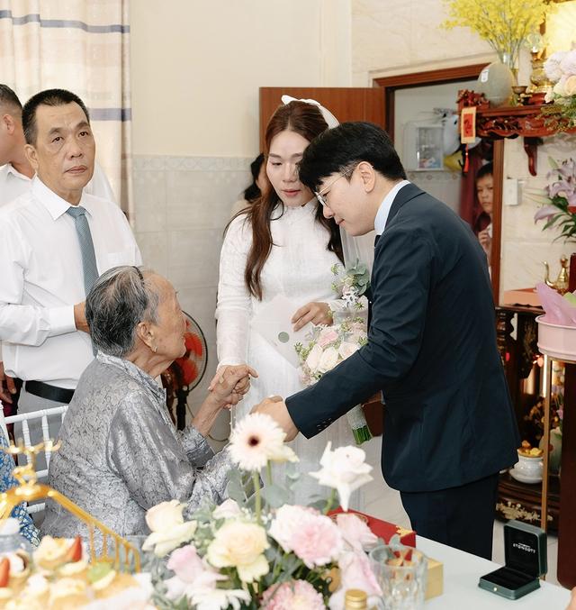 Lời gửi gắm của bà ngoại trong đám hỏi của cháu - Ảnh 4.