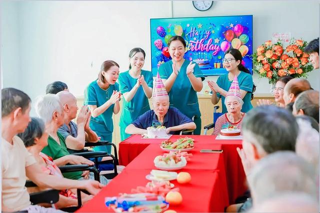 Người già và dưỡng lão: Ai rồi cũng… già - Ảnh 4.