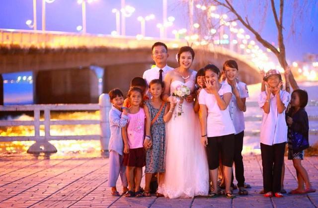 Cuộc hội ngộ bất ngờ bên ảnh cưới 12 năm trước của vợ chồng anh Nghĩa - Ảnh 2.