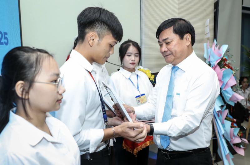 Kỷ niệm về Báo Thanh Niên và học bổng Nguyễn Thái Bình- Ảnh 2.