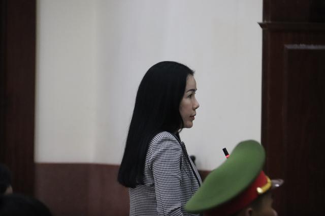 Bà Nguyễn Phương Hằng sẽ yêu cầu bồi thường tại tòa vụ Đinh Thị Lan - Ảnh 1.
