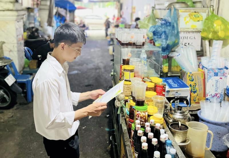 Hẻm ăn vặt nổi tiếng ở trung tâm TP.HCM đóng cửa im ỉm, chuyện gì xảy ra? - Ảnh 6.