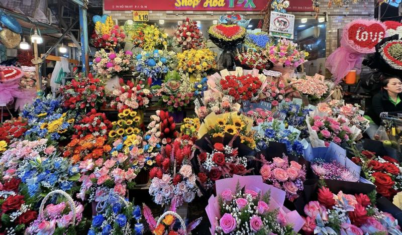 Lễ tình nhân Valentine 2026 đúng 27 tết: Có gì đặc biệt mà dân mạng rần rần? - Ảnh 2.