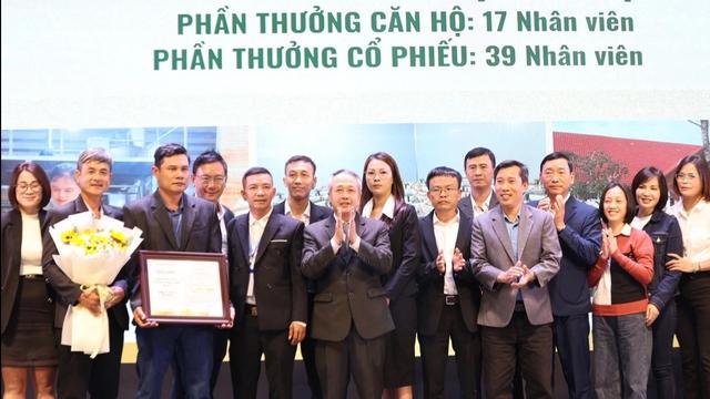 Bầu Đức tặng căn hộ tiền tỉ cho 160 người lao động- Ảnh 2.