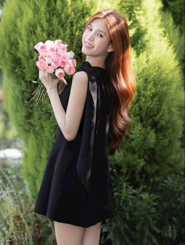 'Nàng thơ Đà Lạt' có cái tên... không buồn đang hút hồn dân mạng- Ảnh 1.