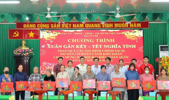 Xã Củ Chi tổ chức chương trình vui xuân, chăm lo gia đình chính sách- Ảnh 1.