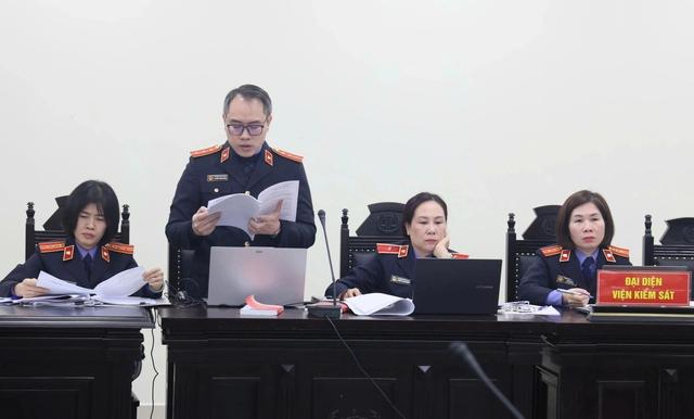 Cựu giám đốc BHXH nhận hối lộ ngay tại phòng làm việc, đều đều mỗi quý- Ảnh 1.