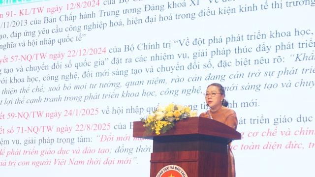 Sở GD-ĐT TP.HCM tiếp tục chỉ đạo về chương trình nhà trường - Ảnh 1.