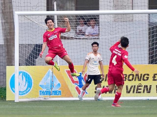 Hat - trick đặc biệt của Hoàng Sỹ Oai Tại TNSV THACO cup 2026 - Ảnh 1.