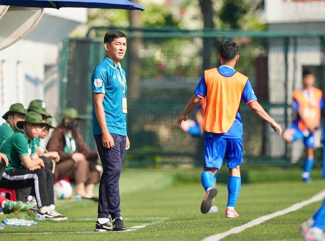 Nhà vô địch phá dớp, tân binh chào sân ấn tượng- Ảnh 1.