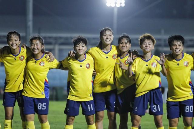CLB nữ TP.HCM vô địch lượt đi giải U.19 quốc gia - Cúp Acecook 2026- Ảnh 1.