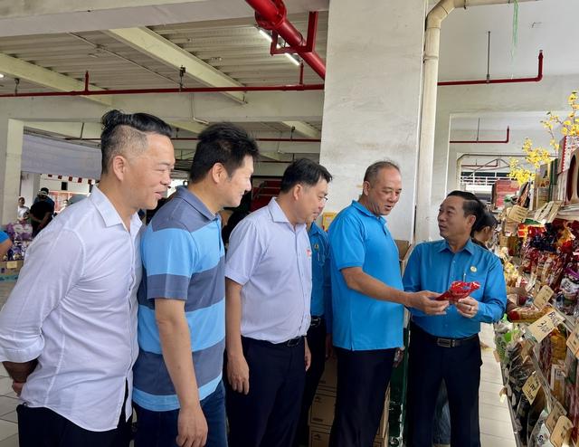 Công ty PouYuen: Chi tiền thưởng tết khủng cỡ nào?  - Ảnh 1.