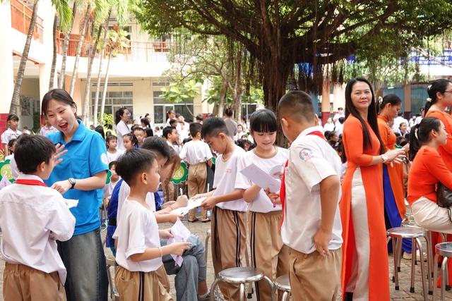 Học sinh tiểu học Cần Thơ thích thú trải nghiệm văn hóa Hàn Quốc - Ảnh 5.