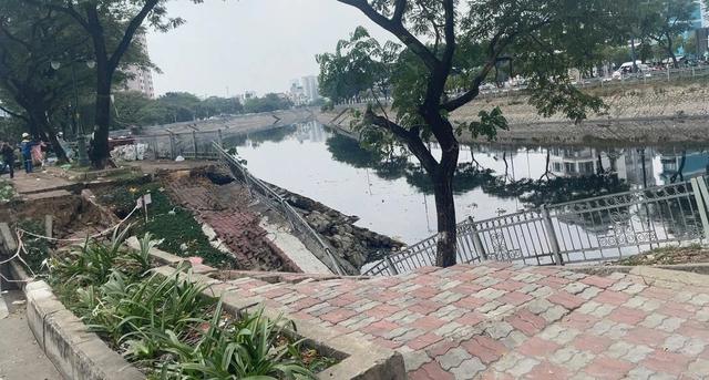 TP.HCM: Sụt lún nghiêm trọng ven bờ kênh Tàu Hủ, cơ quan chức năng đang khắc phục - Ảnh 1.