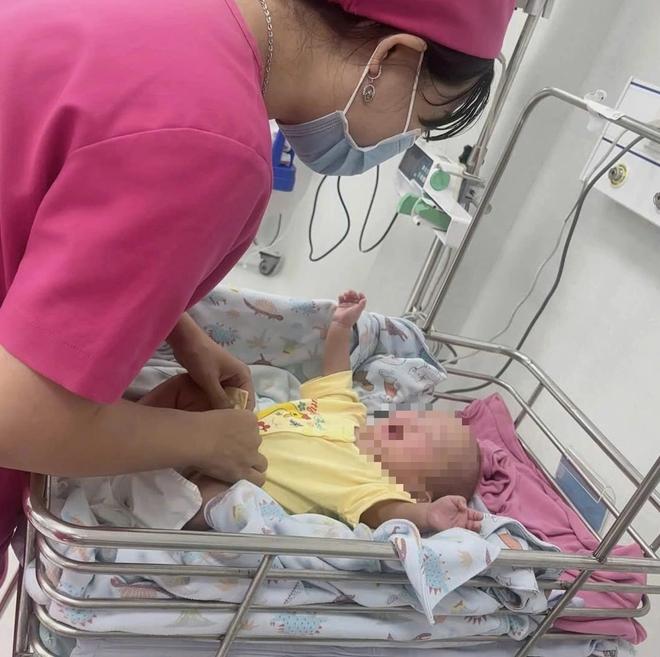TP.HCM làm giấy khai sinh cho 9 trẻ bị bỏ rơi ở Bệnh viện Từ Dũ- Ảnh 2.