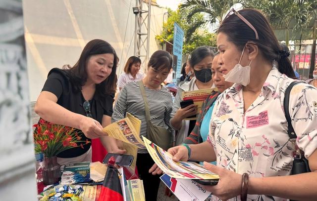 Học trung cấp, làm việc ở nước ngoài: Những ngành nghề đang trả lương trăm triệu  - Ảnh 1.