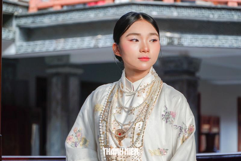 Chùa Sắc tứ Khải Đoan của triều Nguyễn: Người dân diện áo dài, chụp hình lưu niệm - Ảnh 12.