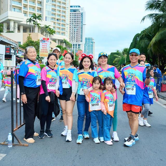 Lần đầu tiên tại Nha Trang: Long Châu tổ chức giải đi bộ đồng hành dành cho gia đình ba thế hệ- Ảnh 5.