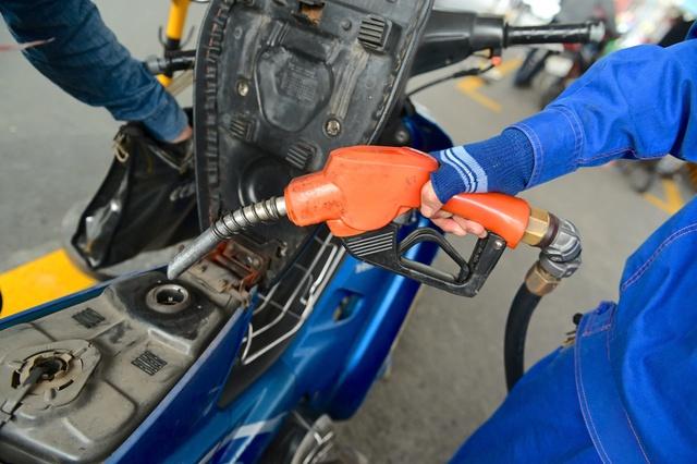 Quỹ bình ổn giá xăng dầu dư hơn 5.600 tỉ đồng- Ảnh 1.