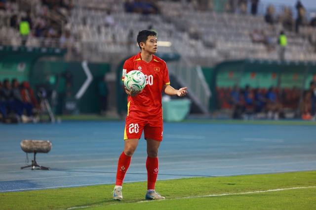 Cao Văn Bình bắt luân lưu như thần, U.23 Việt Nam đánh bại Hàn Quốc: Nghẹt thở giành HCĐ, VFF thưởng 5,1 tỉ- Ảnh 1.