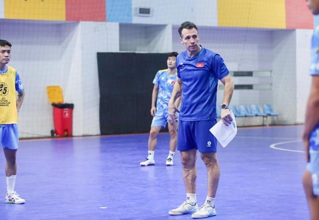 Đội tuyển Việt Nam đá giờ lạ đấu Li Băng, HLV Giustozzi lập tức lên phương án ‘lạ’ để ứng phó- Ảnh 1.