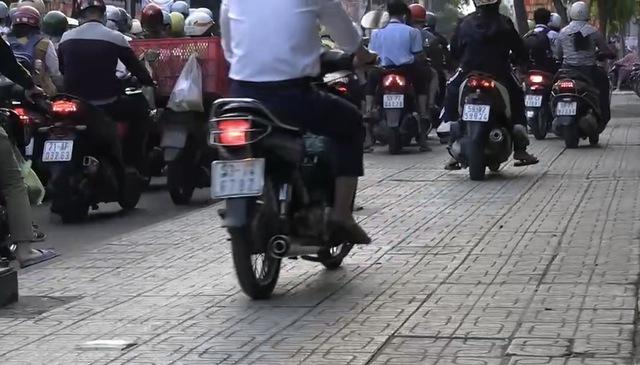 Danh sách xe máy bị CSGT phạt nguội lỗi đi trên vỉa hè Gò Vấp cũ - Ảnh 3.