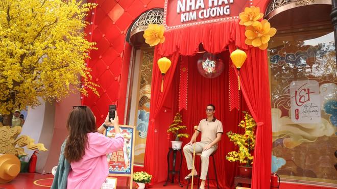 Tái hiện lại Sài Gòn xưa, nơi đây đang đông đúc khách chụp ảnh tết miễn phí- Ảnh 7.