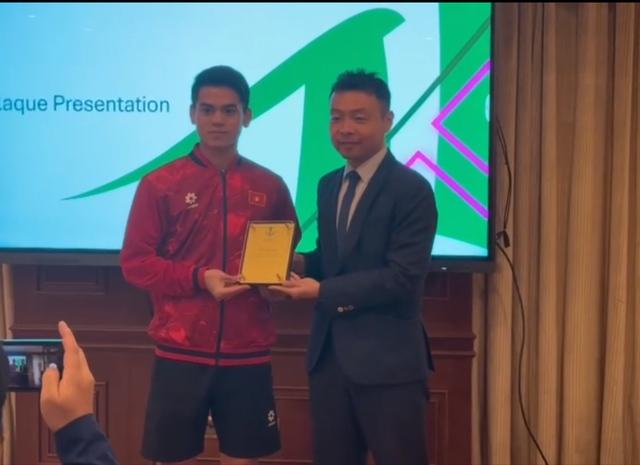AFC làm việc ‘nóng’ với U.23 Việt Nam, kiểm tra kỹ kích thước số áo và tuyên bố có VAR- Ảnh 1.