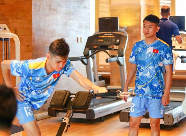 Kênh nào phát trực tiếp đội tuyển Việt Nam đấu giải futsal châu Á, bao giờ ra quân đấu Kuwait?- Ảnh 1.