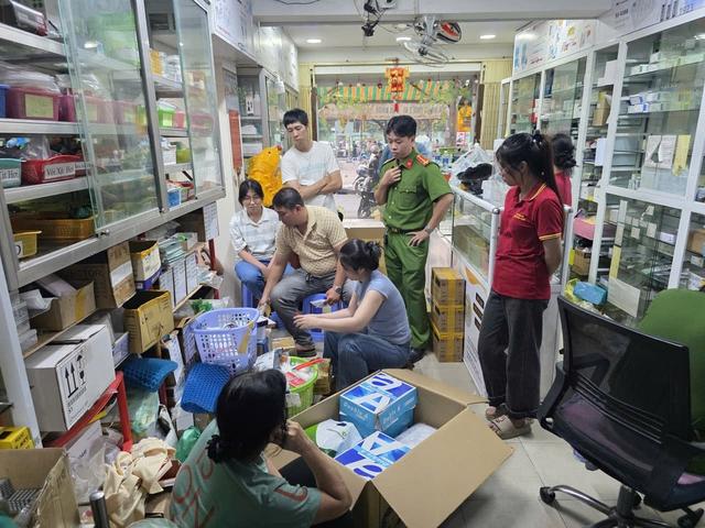Công an TP.HCM triệt phá đường dây sản xuất, bán thạch tín dùng trong nha khoa- Ảnh 1.