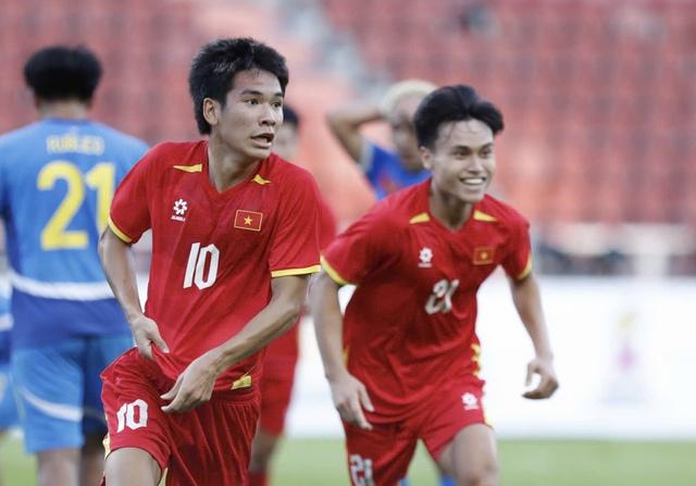 HLV Kim Sang-sik đã quá siêu ở khu vực, cần khẳng định đẳng cấp ở tầm châu Á- Ảnh 3.
