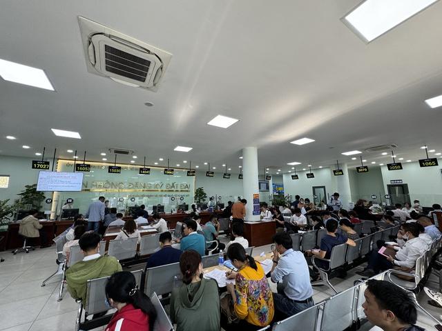 Chi nhánh văn phòng đăng ký đất đai không chuyển về xã   - Ảnh 2.