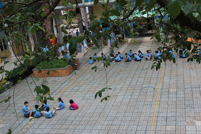 Trường học TP.HCM siết đăng ảnh, thông tin học sinh chưa được phép lên mạng xã hội- Ảnh 2.