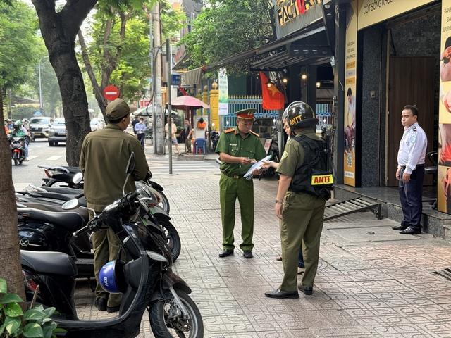 TP.HCM sắp thí điểm cho người dân đăng ký sử dụng tạm thời vỉa hè qua phần mềm- Ảnh 3.