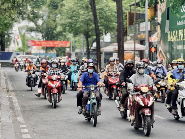 Thời tiết TP.HCM se lạnh sáng nay 30.1 - Ảnh 1.