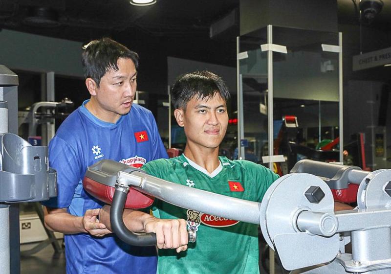 U.23 Việt Nam hiện mới chỉ có 2 thủ môn, Phạm Đình Hải chưa xong visa sang Ả Rập Xê Út- Ảnh 2.