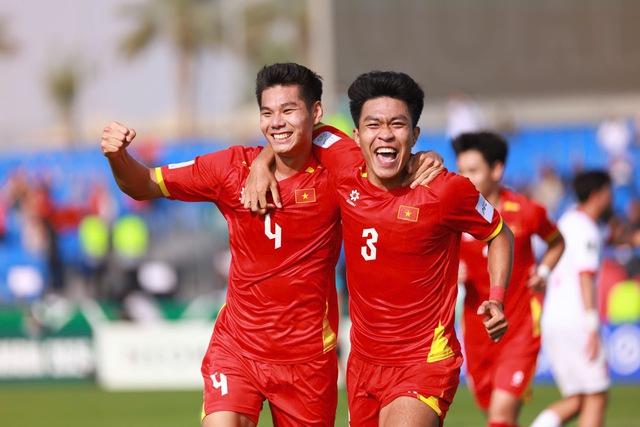U.23 Việt Nam ‘nhỏ nhưng có võ’, khai thác tình huống cố định quá hay  - Ảnh 1.