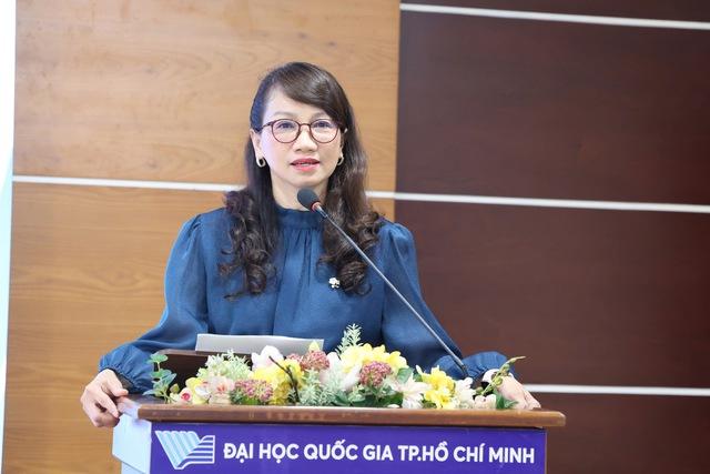 Tiến sĩ phải ra doanh nghiệp làm việc hoặc tu nghiệp nước ngoài sau mỗi 5 năm - Ảnh 1.