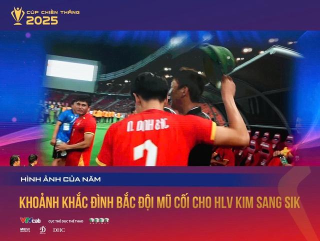 Đình Bắc nhận danh hiệu VĐV trẻ 2025, tiết lộ hành động cực đặc biệt sau khi giành vàng SEA Games 33- Ảnh 3.