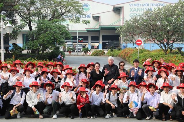 Gần 100 tân thủ khoa tham quan công nghệ xử lý chất thải hiện đại tại VWS - Ảnh 5.