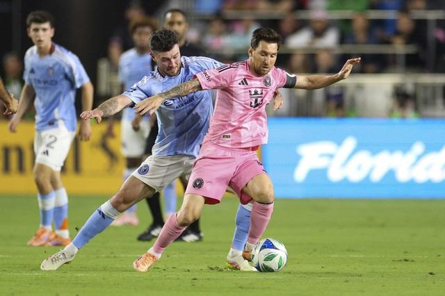 Messi giảm gần 2 kg, sắp đoạt thêm hai chức vô địch trước World Cup 2026- Ảnh 1.