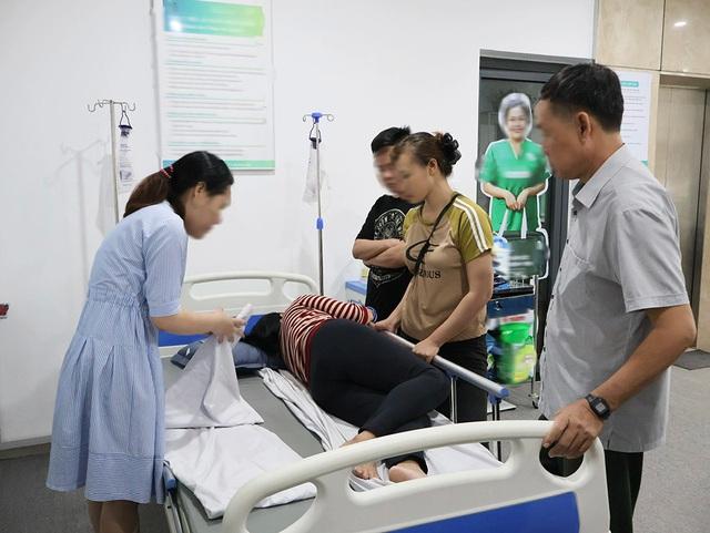 Nghề nuôi bệnh: 'Bít cửa' đi làm nếu thi rớt- Ảnh 1.