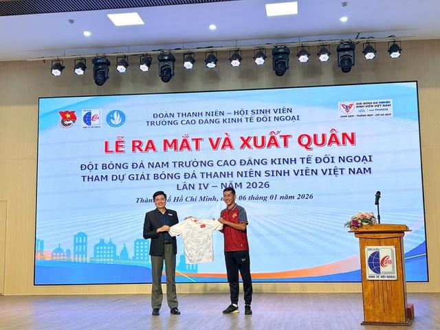 Từ trọng tài V-League đến HLV đội tân binh sinh viên: Lấy U.23 Việt Nam làm tấm gương sáng- Ảnh 5.