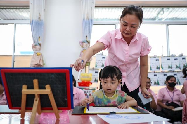 Tuổi nghỉ hưu giáo viên từ 2026 thế nào, ai được nghỉ hưu sớm, nghỉ hưu trễ? - Ảnh 2.