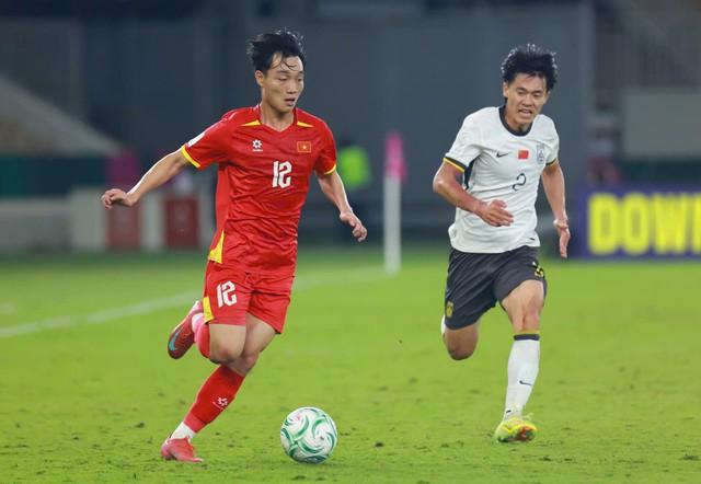 U.23 Việt Nam đấu trí Hàn Quốc, nỗ lực tột độ giành HCĐ: Ca khúc khải hoàn về nước ngày 24.1- Ảnh 4.