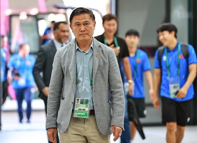 Thua bán kết, tinh thần U.23 Việt Nam sa sút: Trưởng đoàn và thầy Kim cho phép buồn 1 đêm và cái kết…- Ảnh 3.