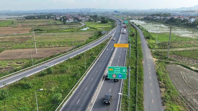 Nền tảng vững chắc để Việt Nam tăng tốc trong kỷ nguyên mới- Ảnh 1.